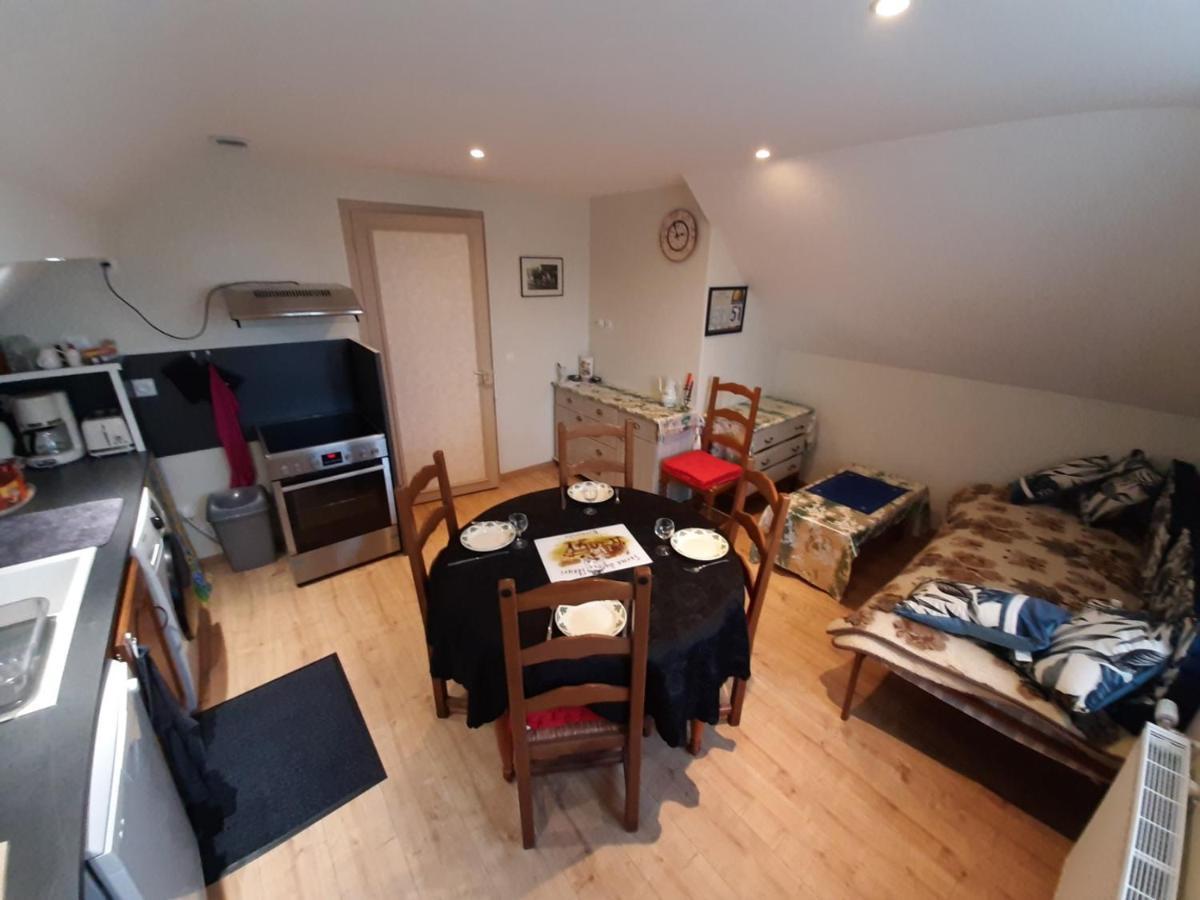Le Deux Gaulle Appartement Le Mêle-sur-Sarthe Buitenkant foto