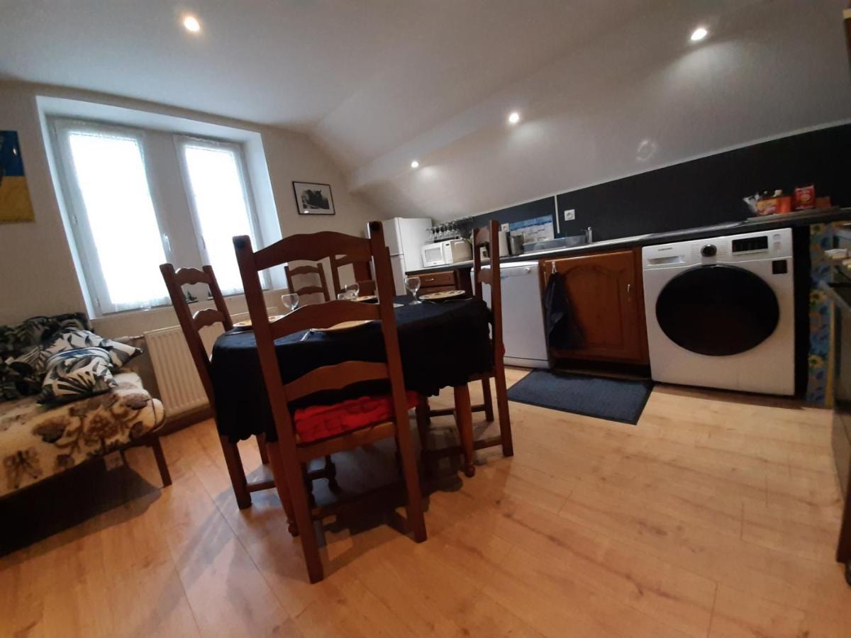 Le Deux Gaulle Appartement Le Mêle-sur-Sarthe Buitenkant foto