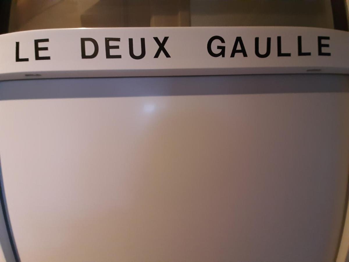 Le Deux Gaulle Appartement Le Mêle-sur-Sarthe Buitenkant foto