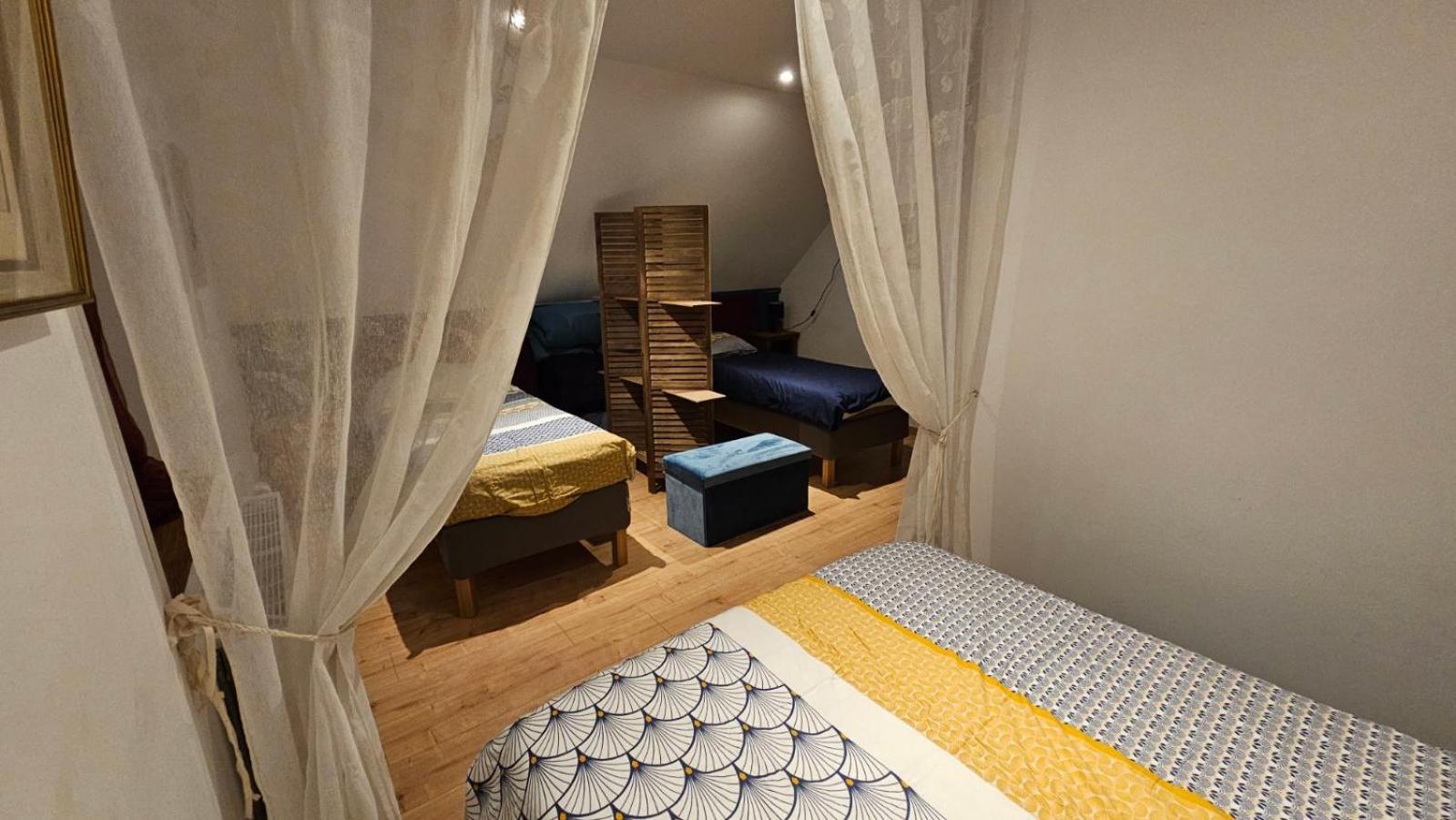 Le Deux Gaulle Appartement Le Mêle-sur-Sarthe Buitenkant foto